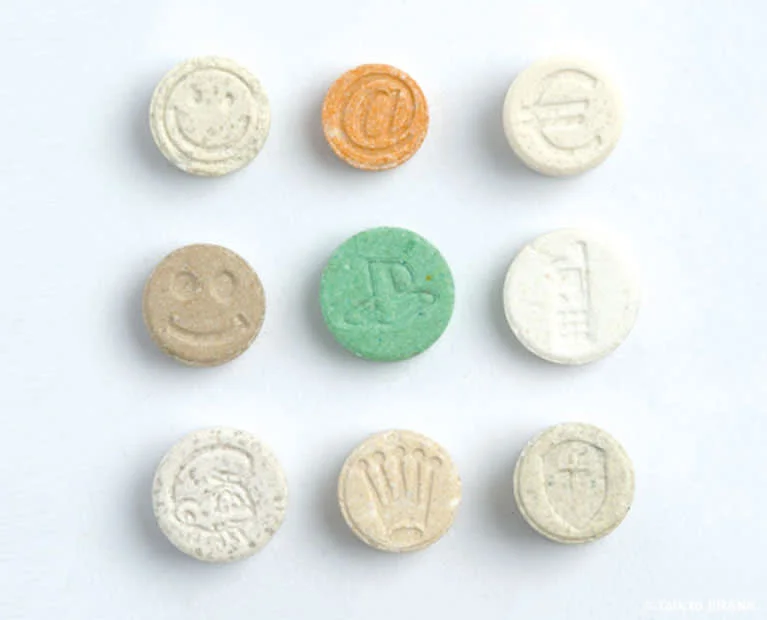 Buy MDMA UK | Crystals, Pills & Capsules for Sale